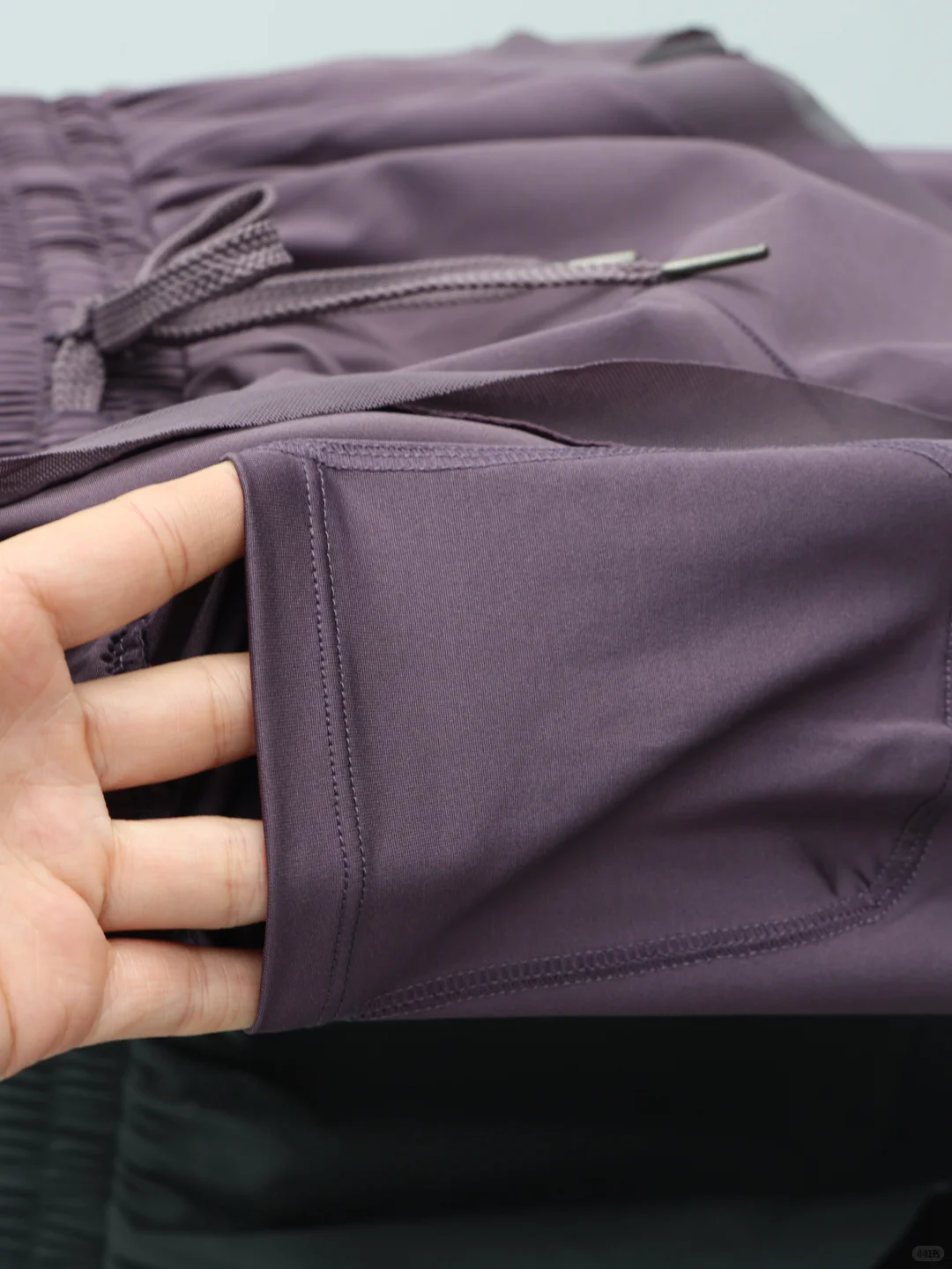 这条运动风假两件裤裙也太绝了吧！！！