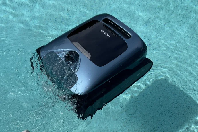 ?‍♂️泳池机器人在海外市场杀疯了！