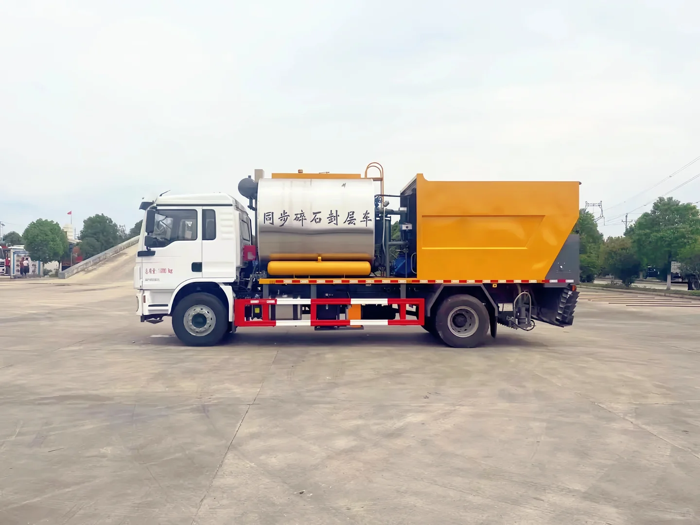 同步封层车供应商选择指南与采购策略解析