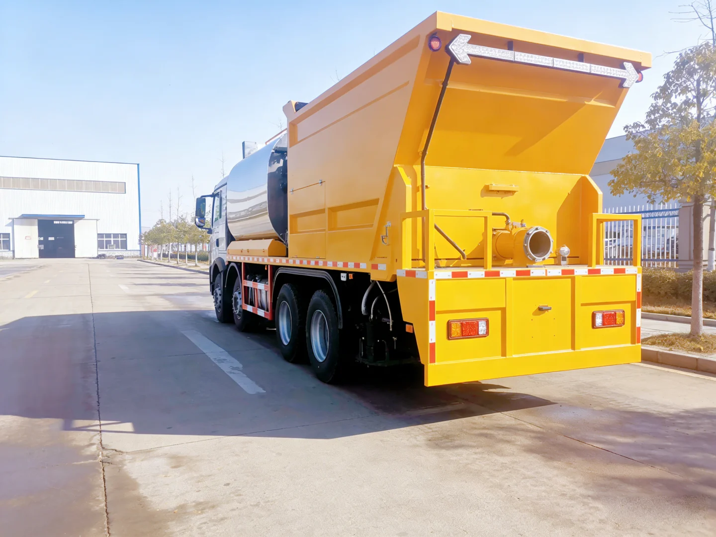 大同同步封层车市场价格分析与采购成本评估