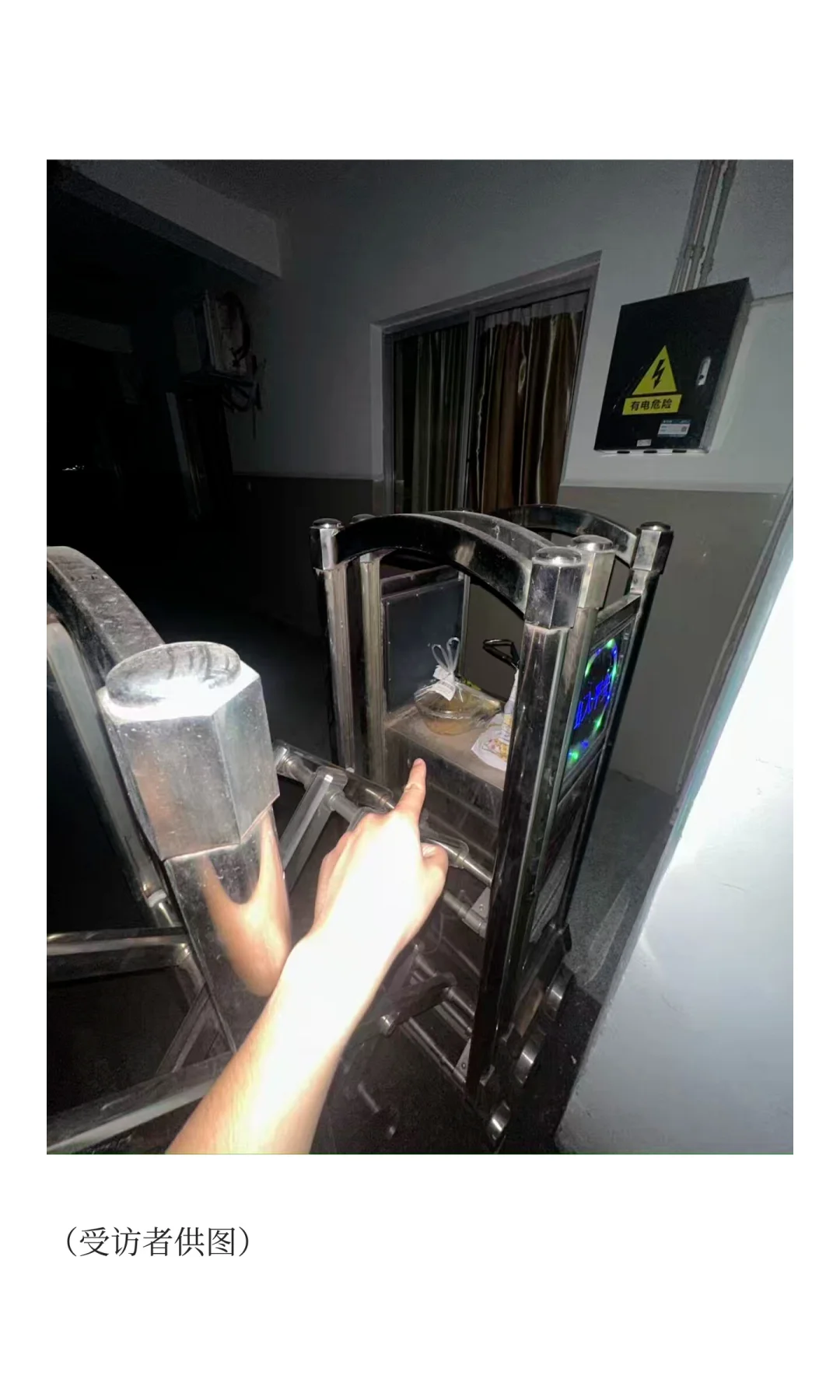 无戏可拍的“腿部男演员”,靠爆火短剧翻身