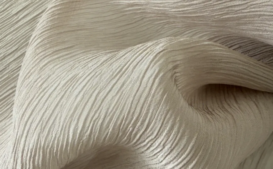 春夏新趋势|薄透铜氨丝绉感面料