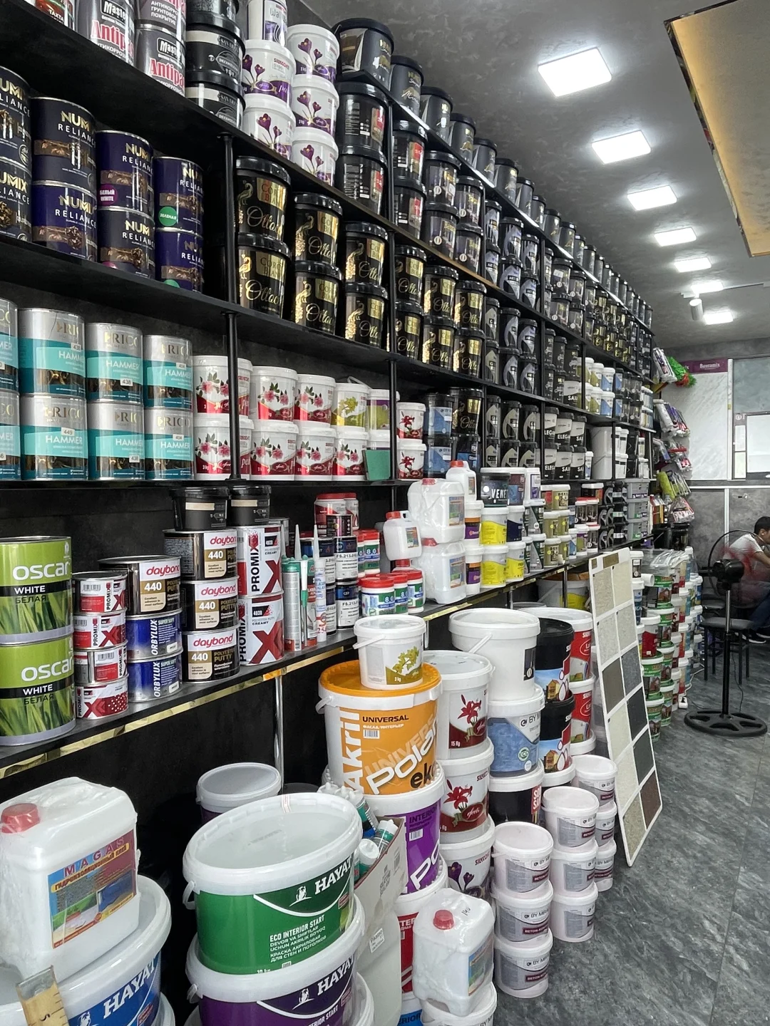 这一次来客户考察市场