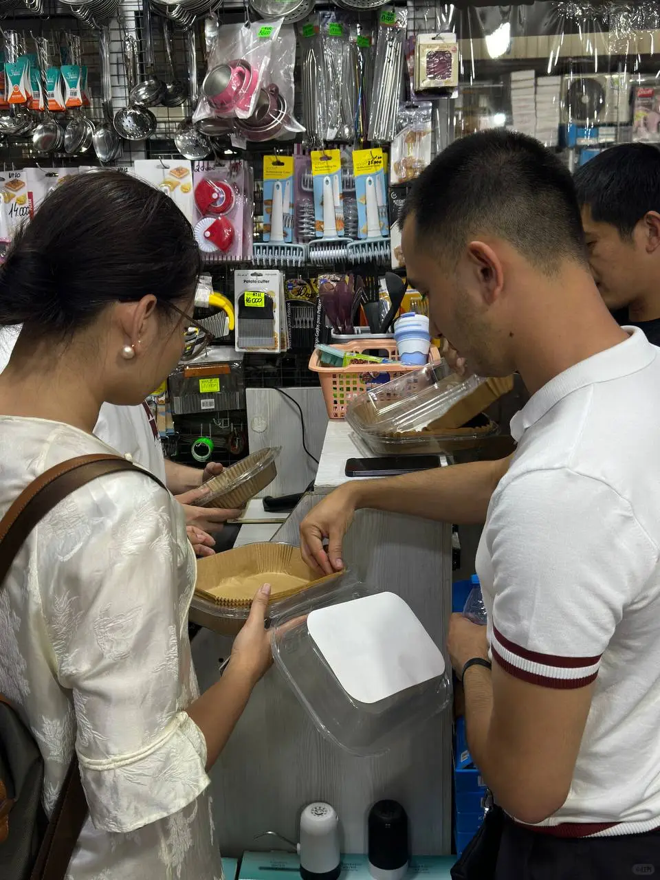 这一次来客户考察市场