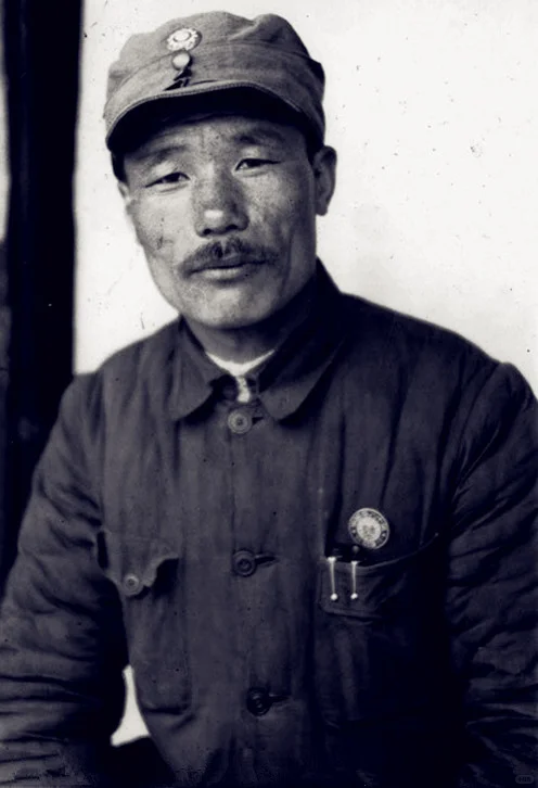 抗战时期老照片AI修复