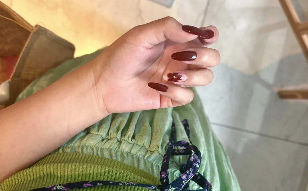 夏天就要做红色美甲?❤️