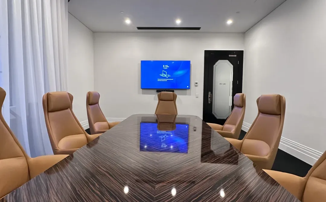 开会开代理蓝莓市场券商负责人的日常