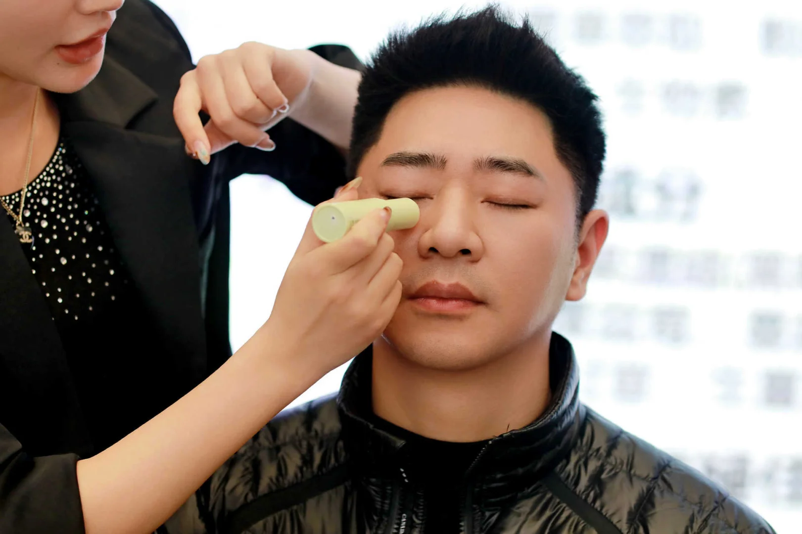 体育赛道转型力曼护肤品赛道