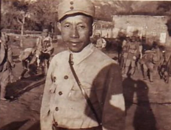 抗战时期老照片AI修复