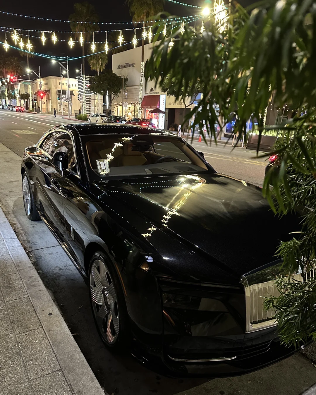 劳斯莱斯Spectre遇困境｜难逃严重贬值压力