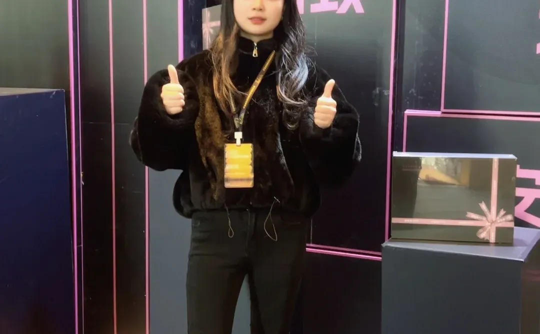 芙蕾恩年终盛会被圈粉