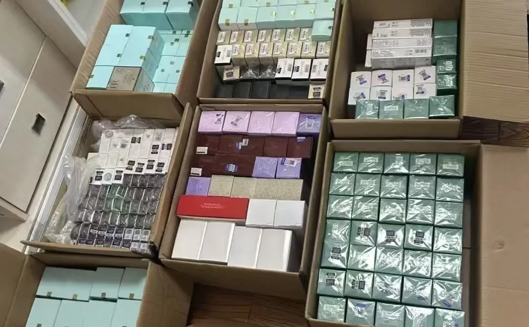 美妆正确打开方式，你负责买、我负责收