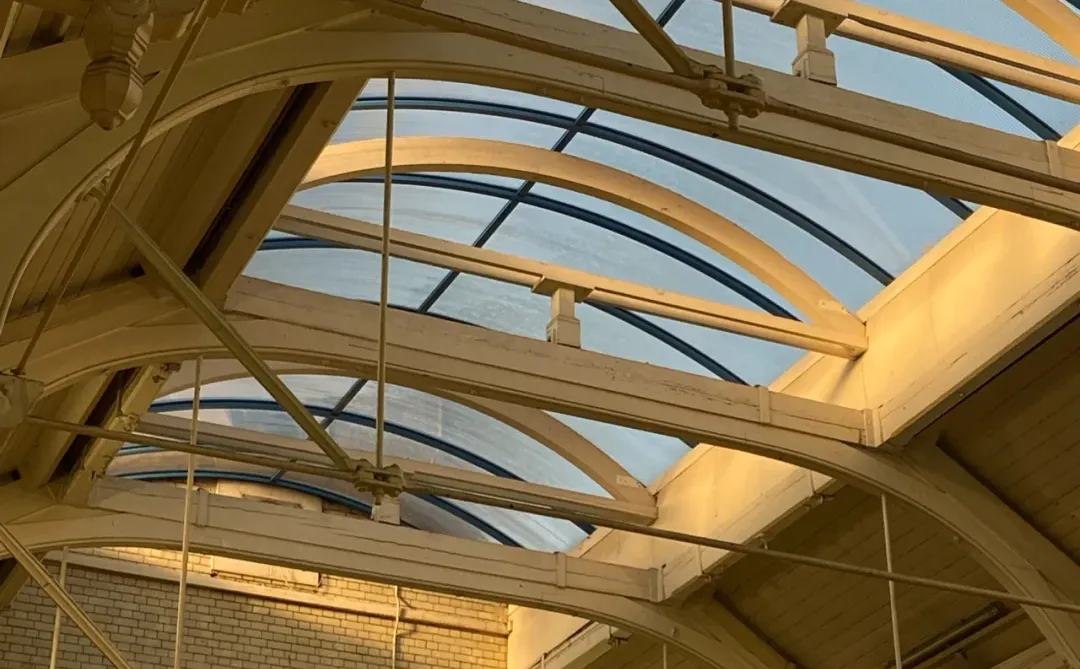 极简主义丨谨慎情绪性消费