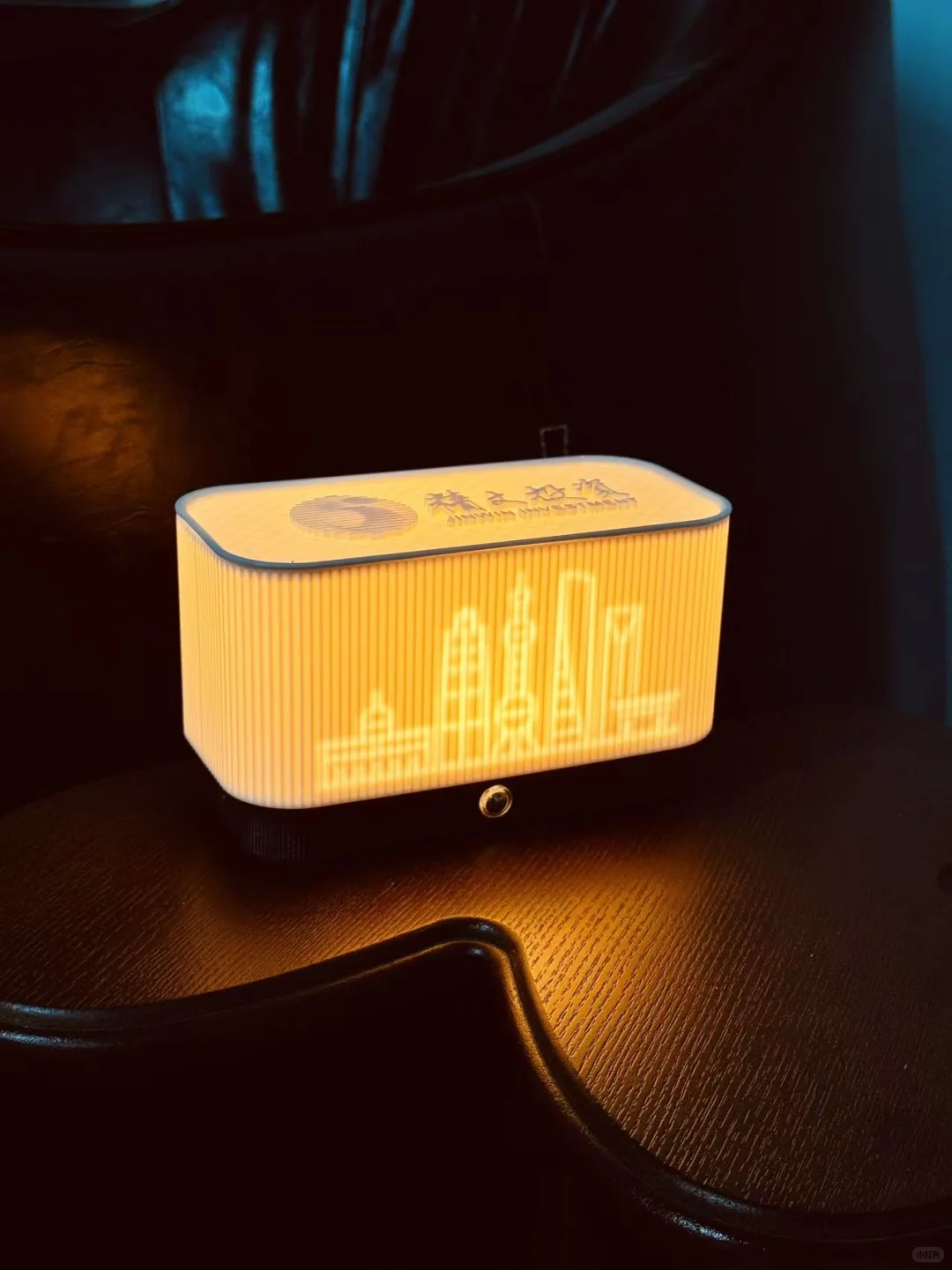 2026新年礼品新趋势，企业定制光影灯火了