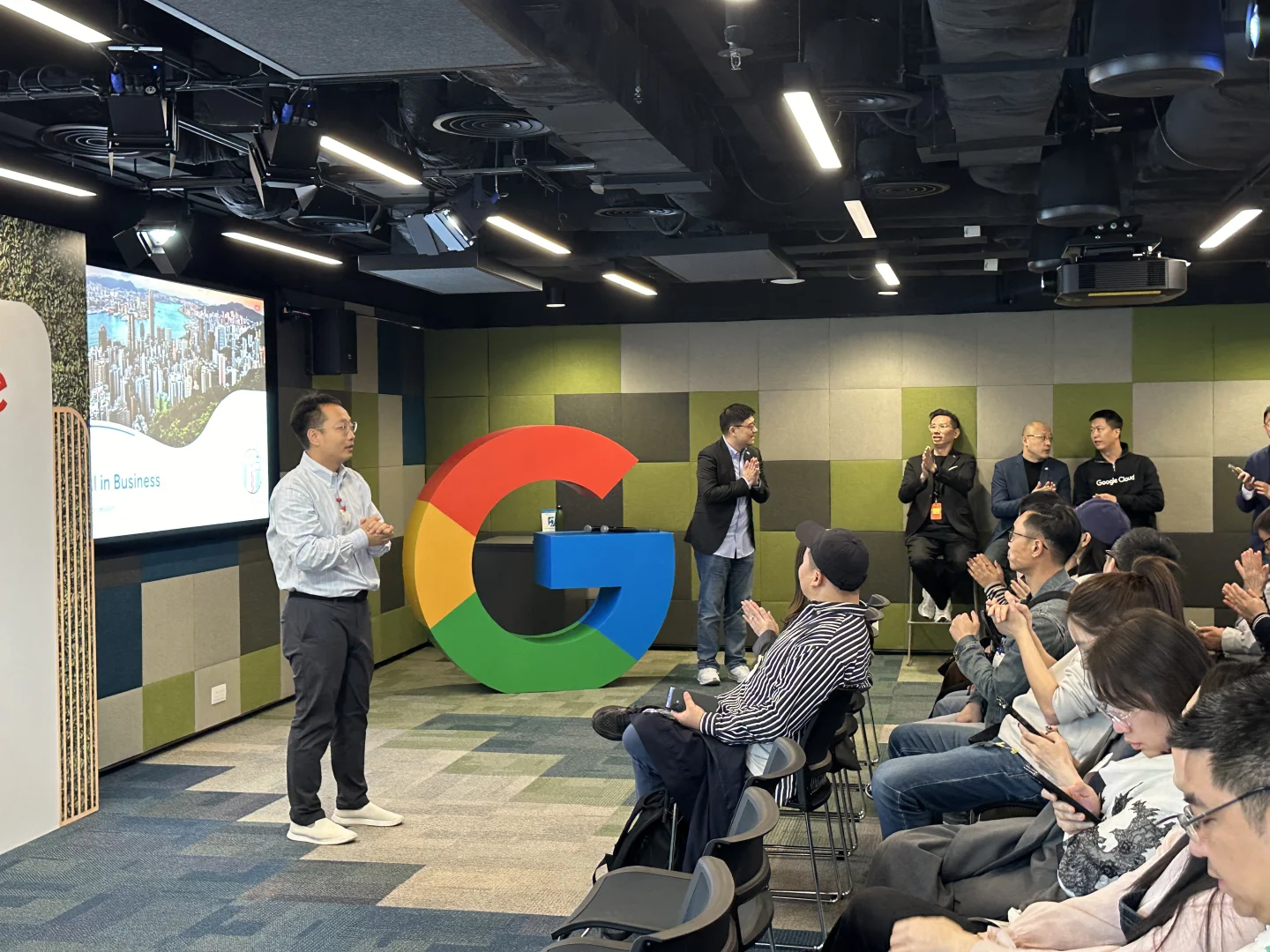 探秘谷歌AI前沿，解锁企业创新实践