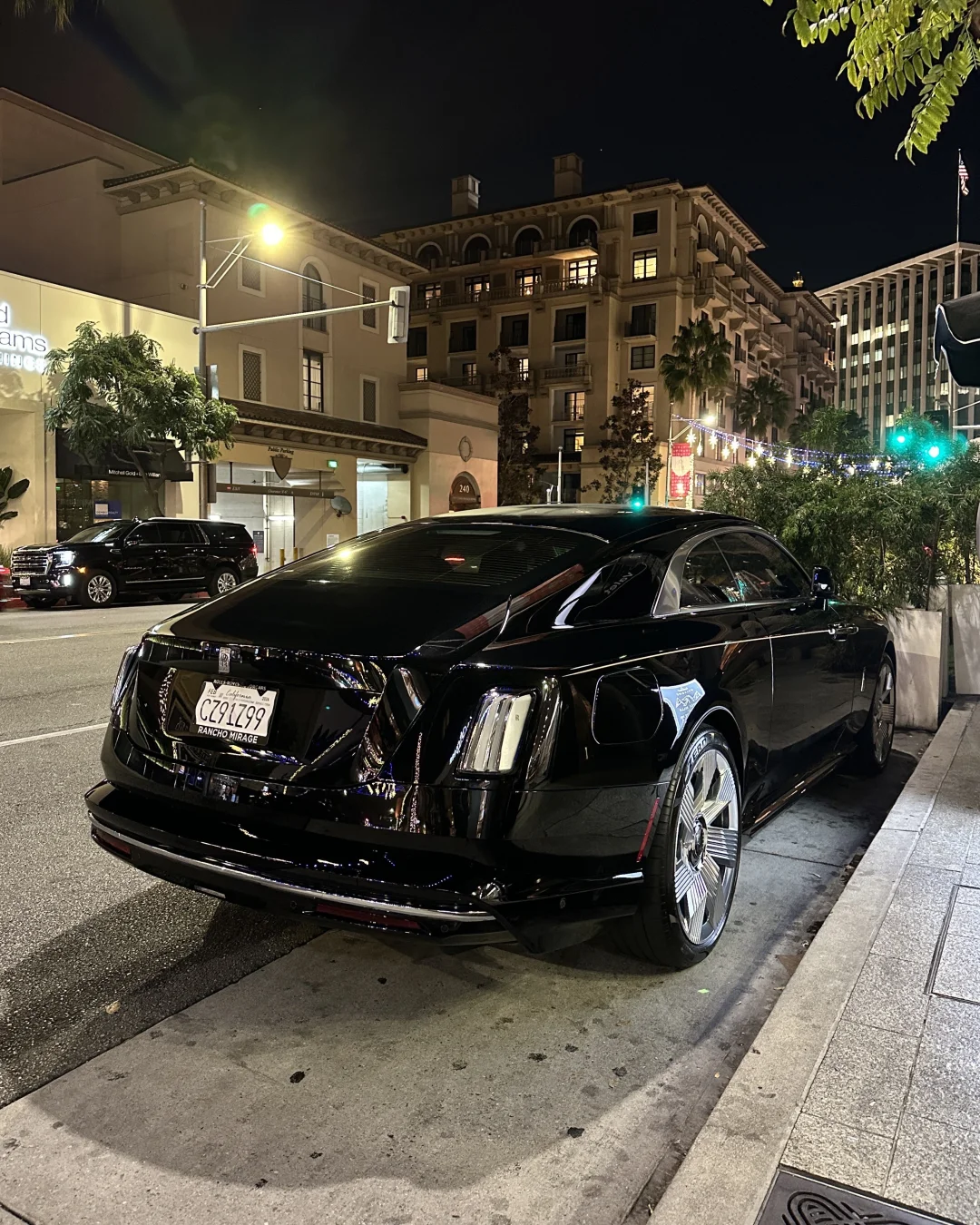 劳斯莱斯Spectre遇困境｜难逃严重贬值压力