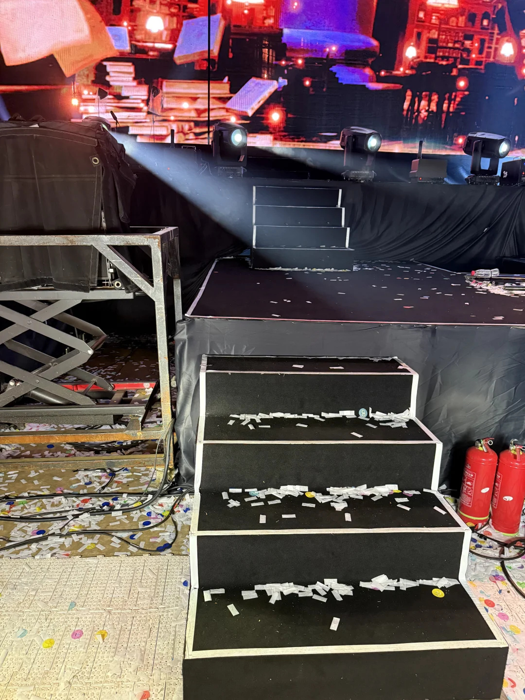 2025年五月天软玻璃年度报告