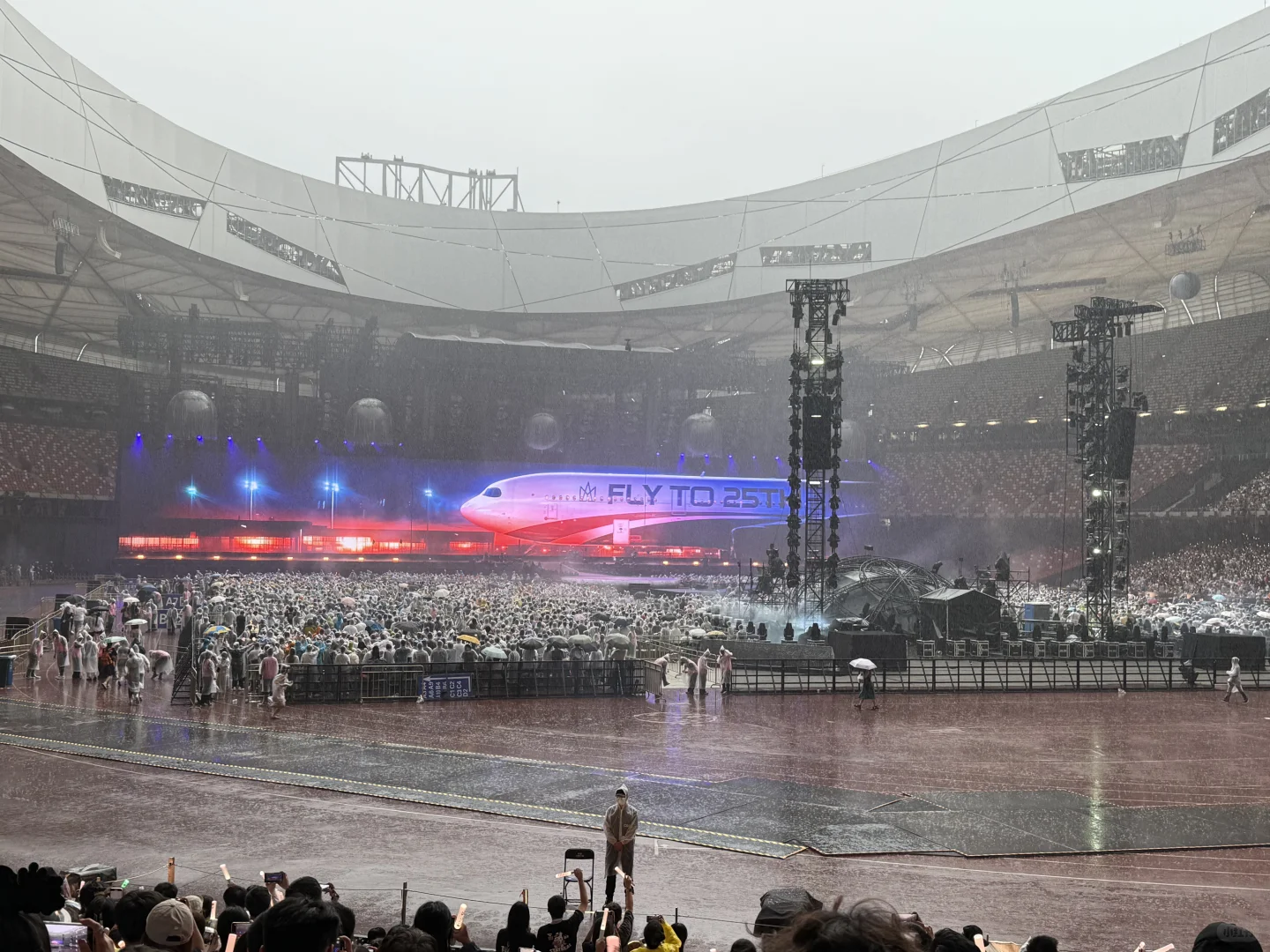 2025年五月天软玻璃年度报告