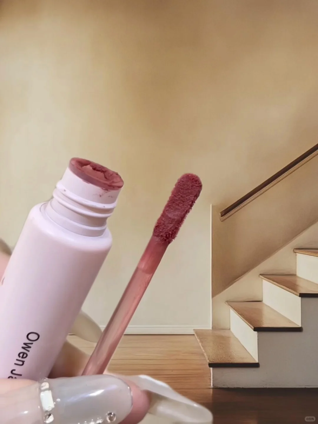 ?韩国神级染发膏！黑发红唇锁死它? ?黄黑