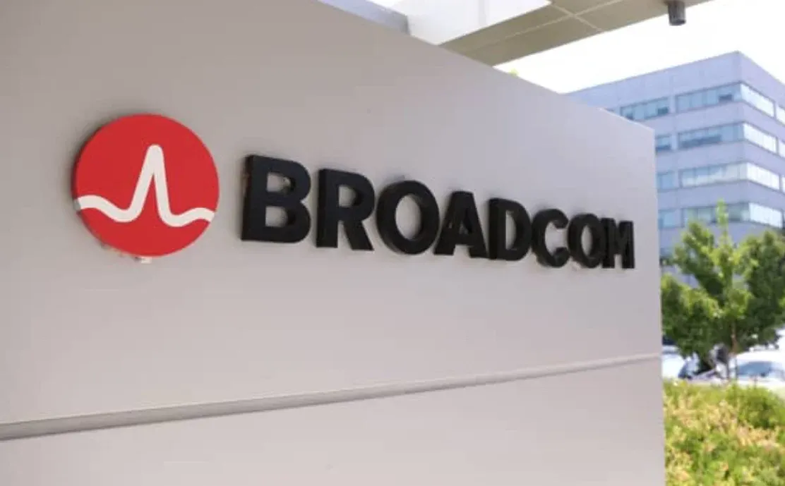 快报：博通财报超预期，双beat