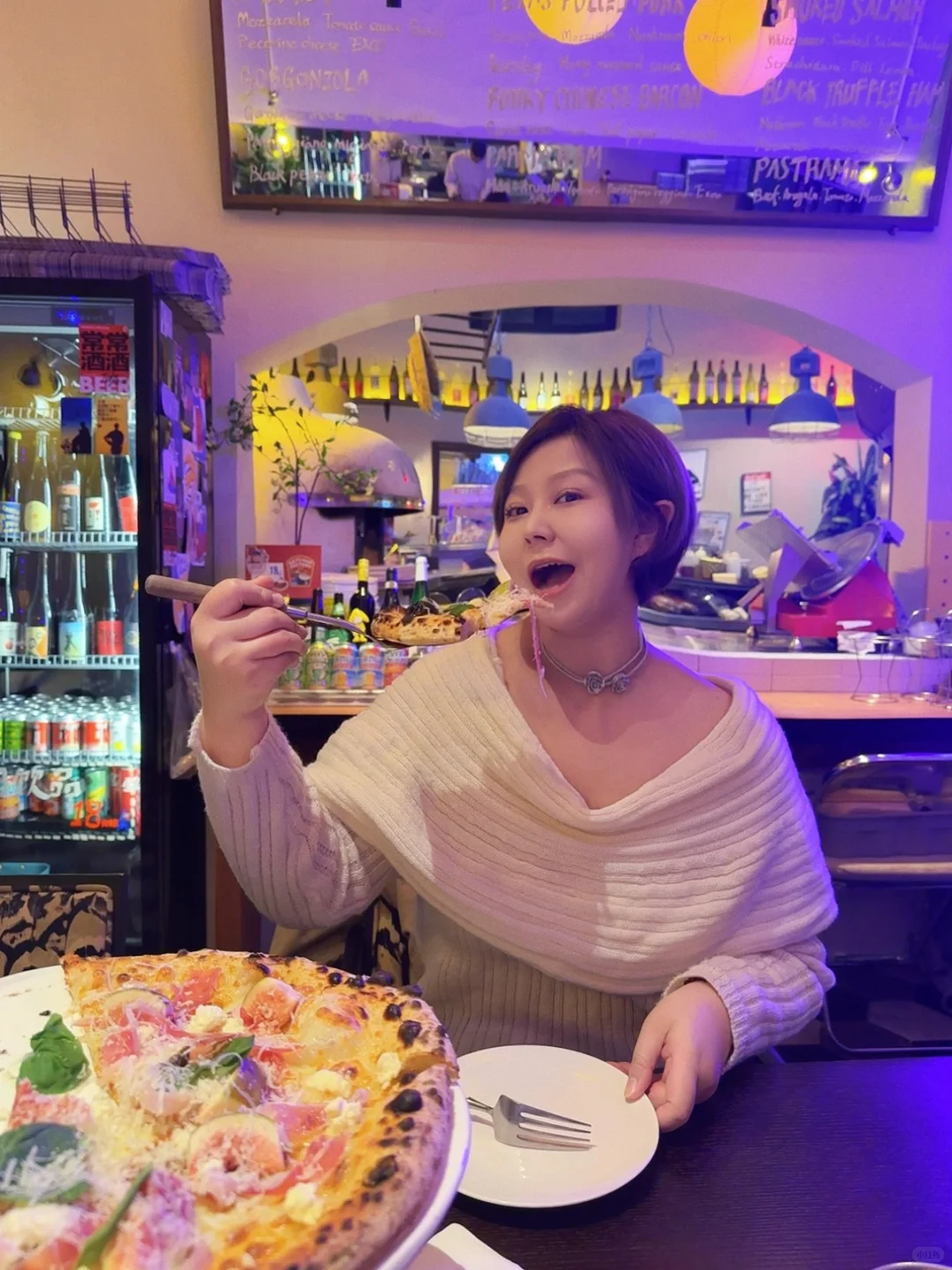 乌市年轻人请客新选择:炉师 Bistro氛围拉满