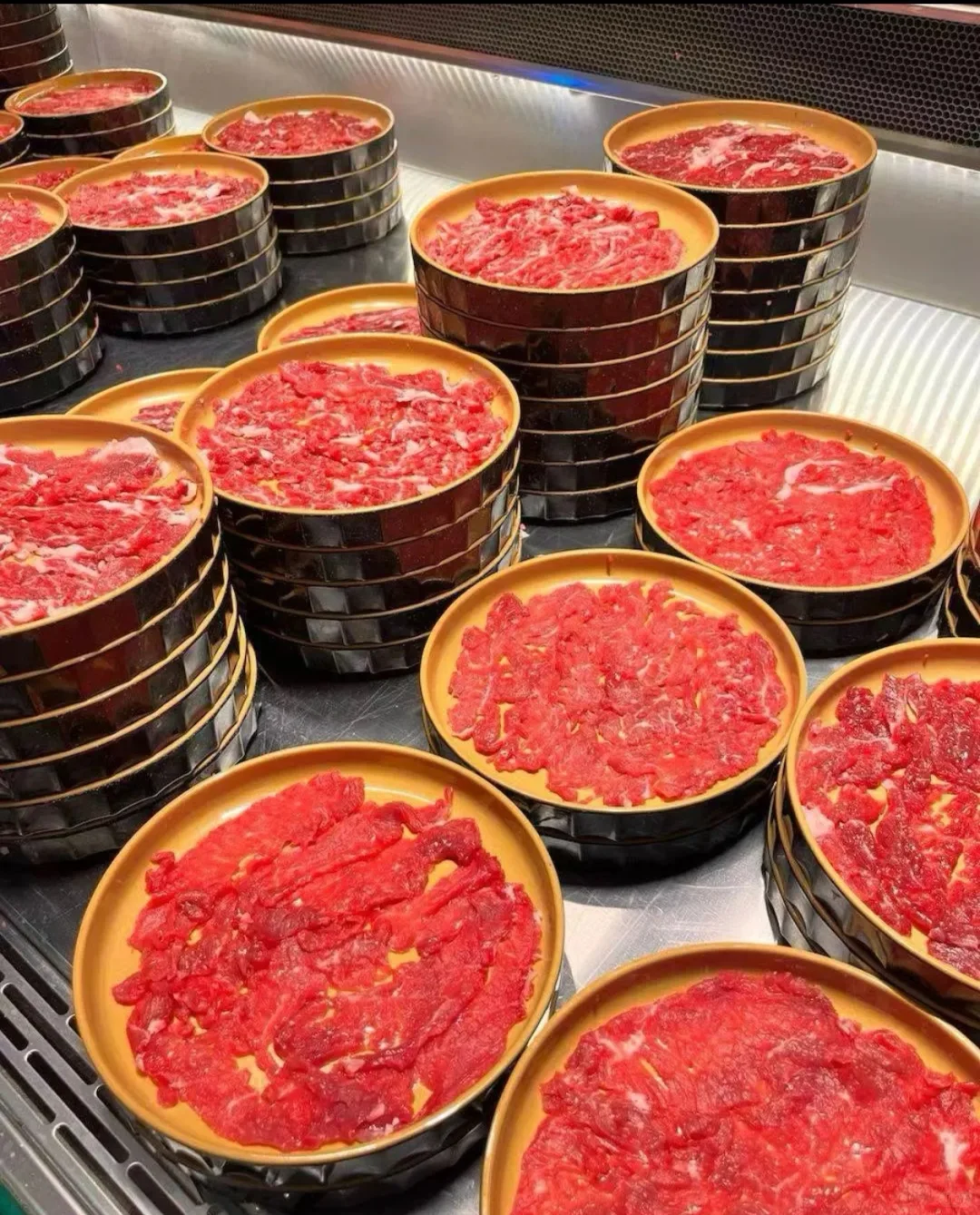 海底捞大排档全国首店开业，又要掀牌桌了