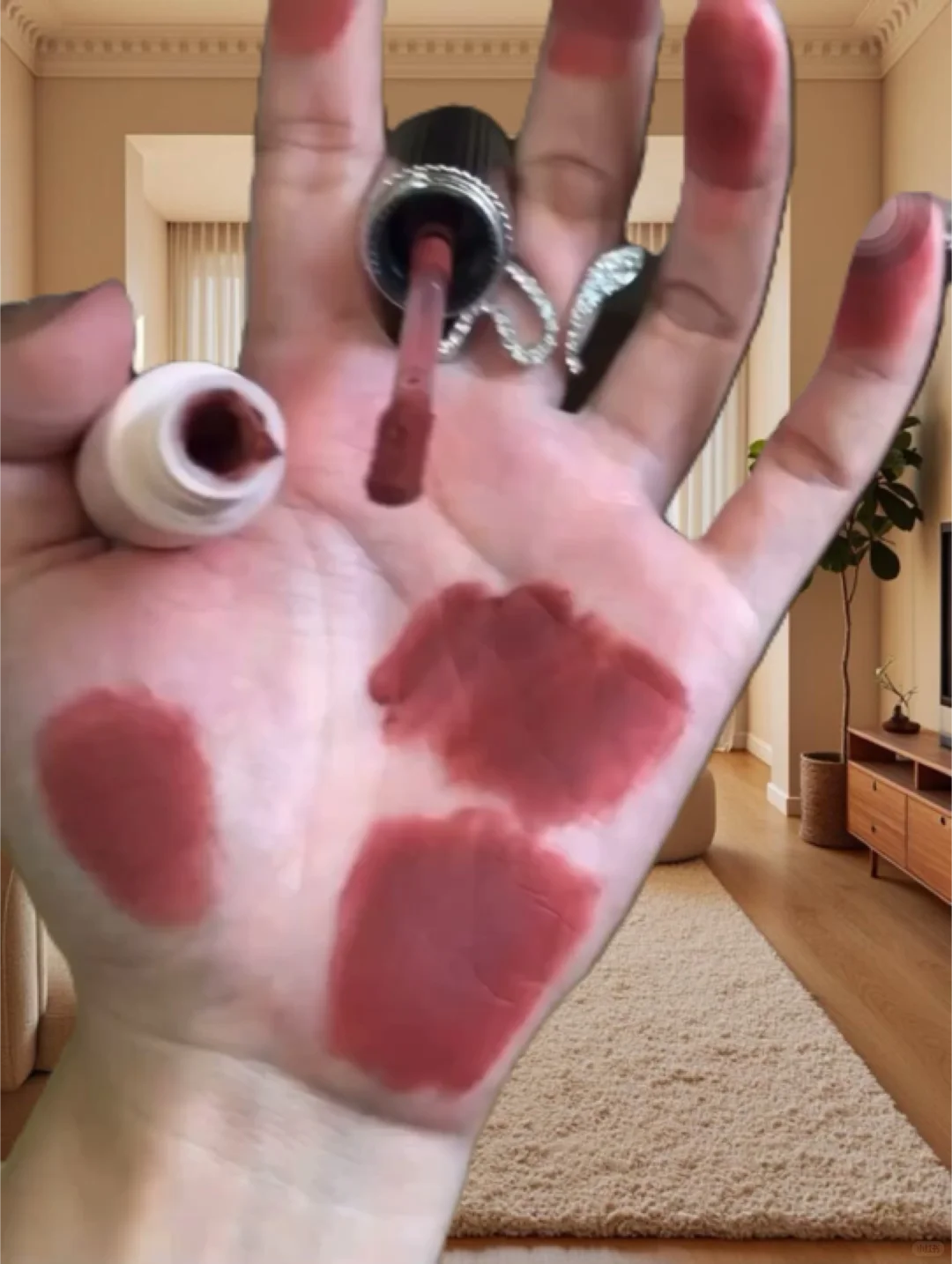 ?韩国神级染发膏！黑发红唇锁死它? ?