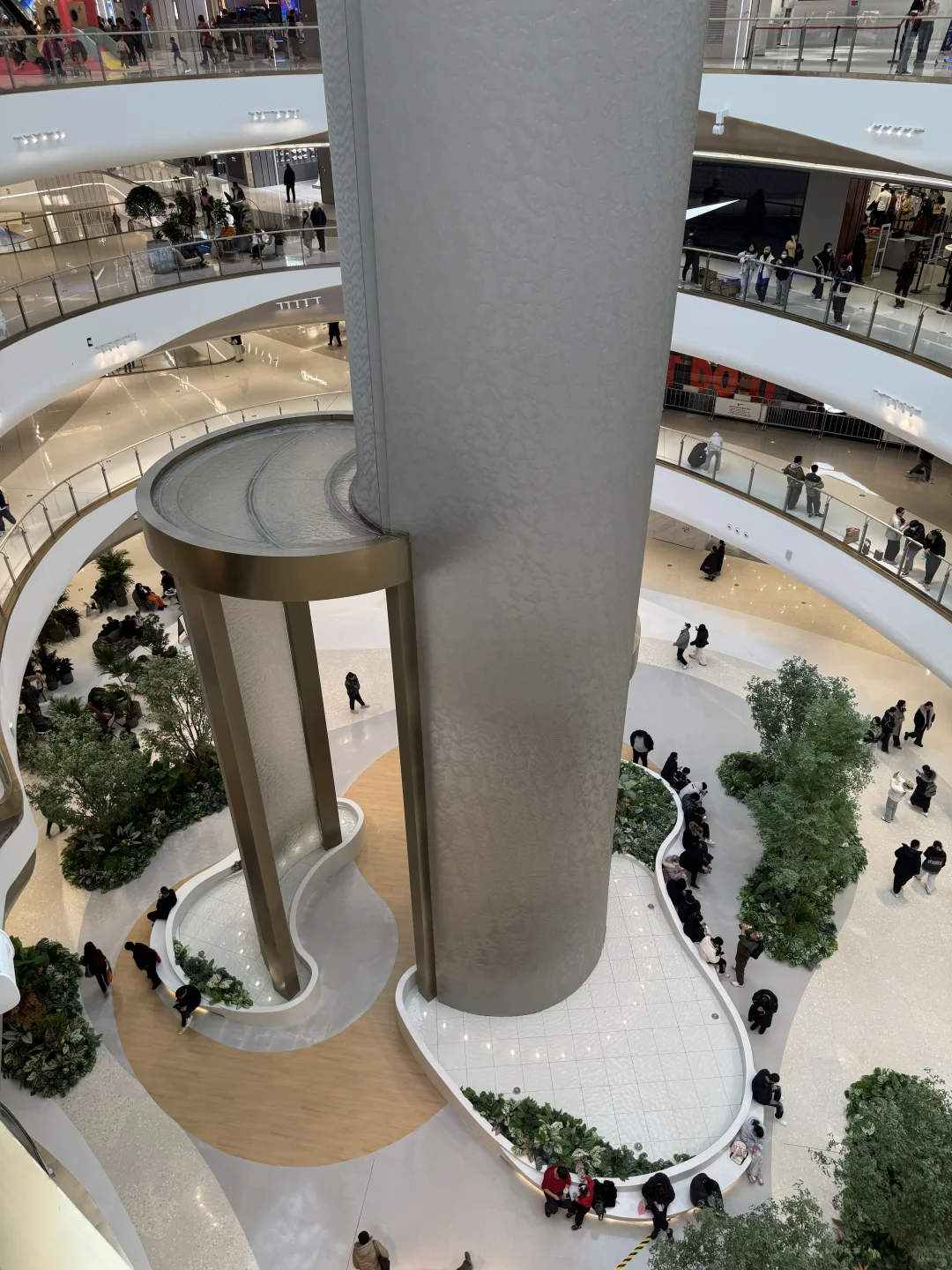 北京最大商场开了！谁说经济下行的？