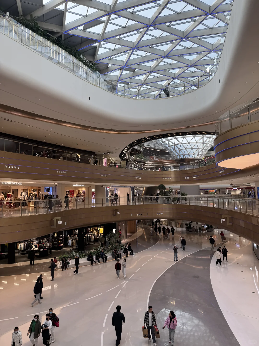 北京最大商场开了！谁说经济下行的？