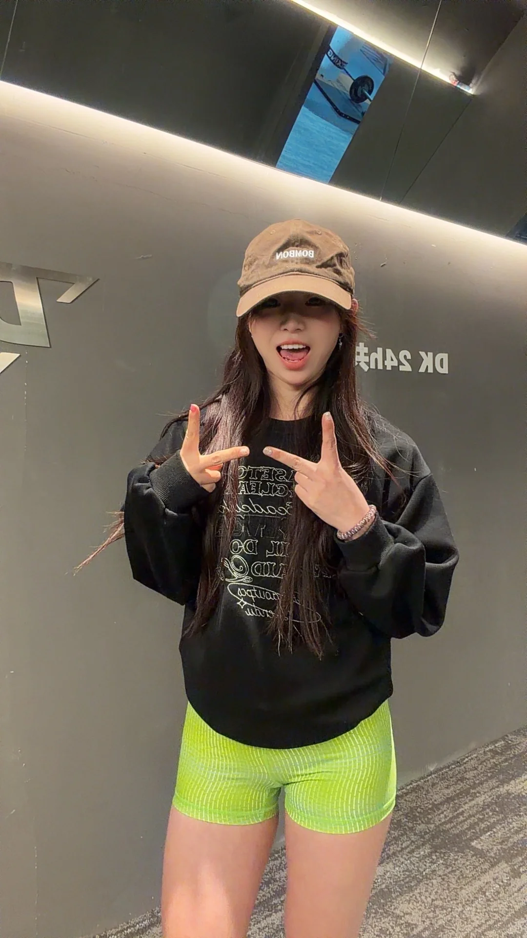 太喜欢今天穿的运动装了！！