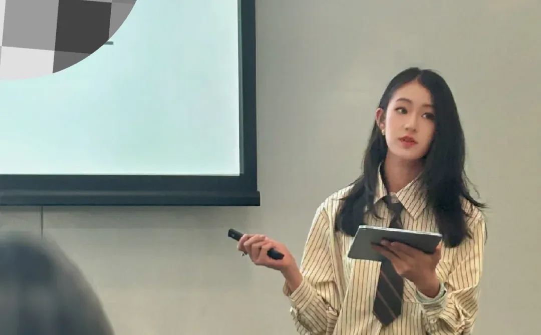 姐天生就是做AI产品经理的！