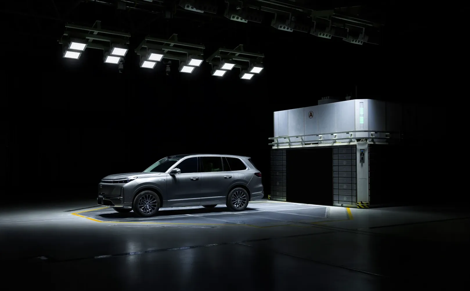 安全就是吉利 在这里 撞车时常发生但