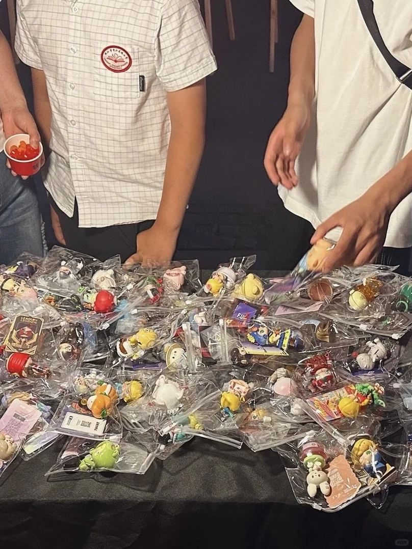 ?第一桶金，靠卖泡泡玛特明盒，月入3W+