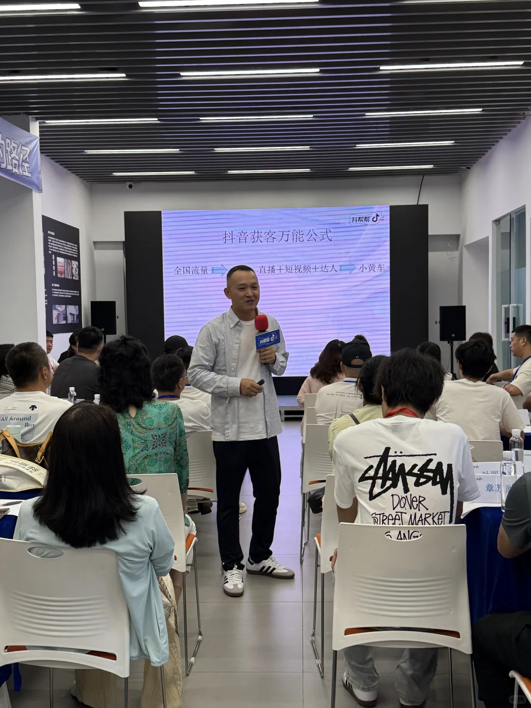 咖啡店越是没生意，就越要反向经营