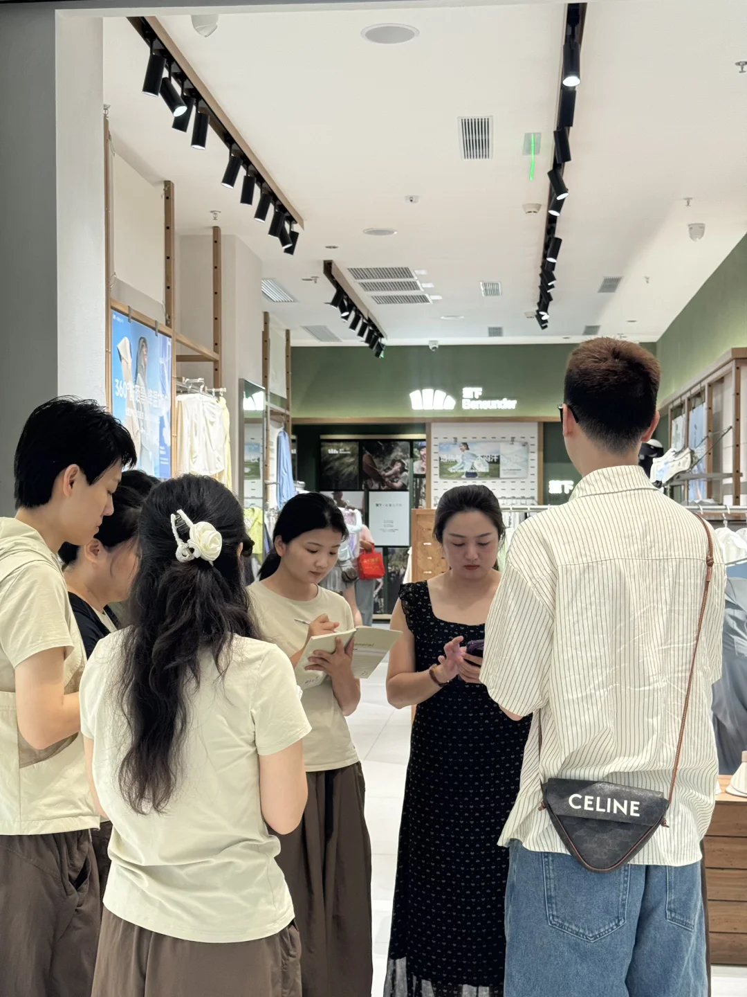 零售的尽头，是人与人的连接?