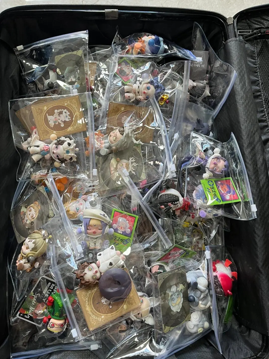 ?第一桶金，靠卖泡泡玛特明盒，月入3W+