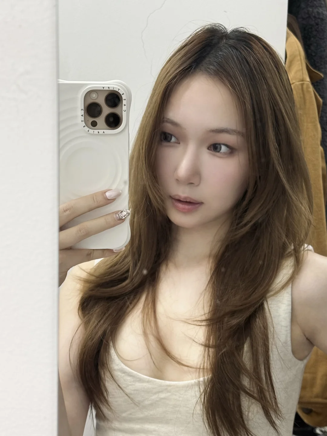 左滑看年入2.4w千卡的女人