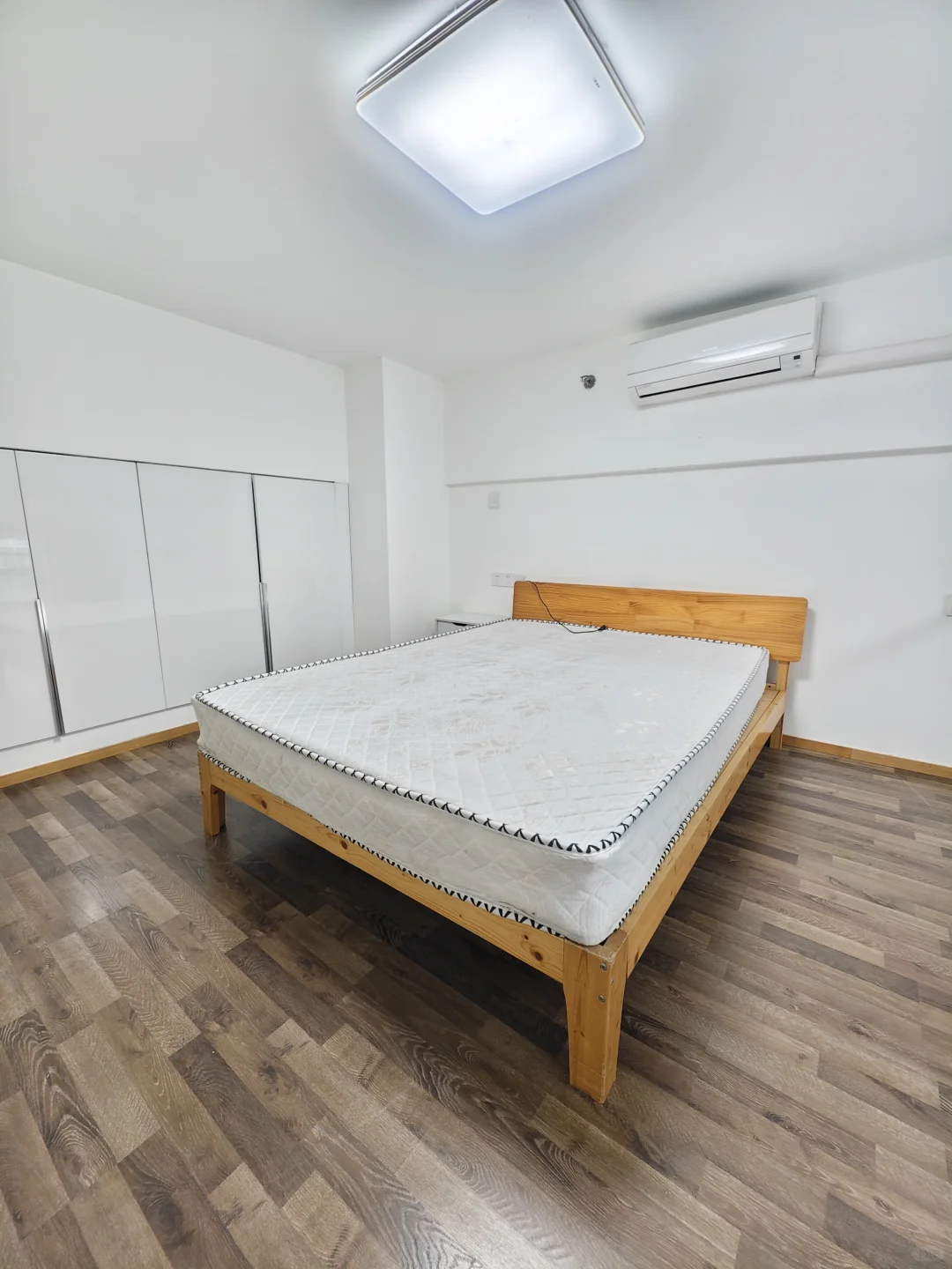 3.8K 盛大天地青春里整租loft一房看房随时