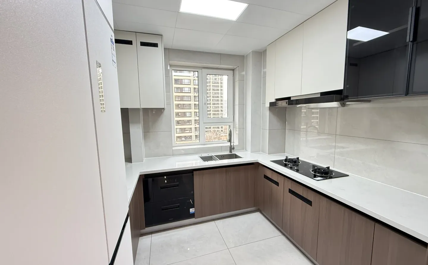 长春买房 宝裕悦兰湾 120 平小高 三室精装