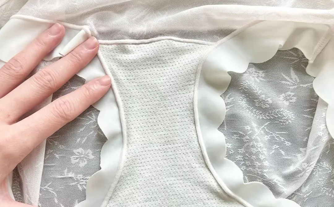 素颜也要精致感?提花内裤的浪漫暗号