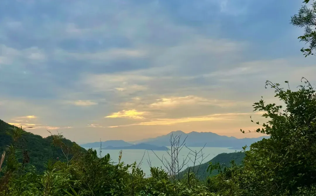 ??爬山啦（有太平山日落秘境）