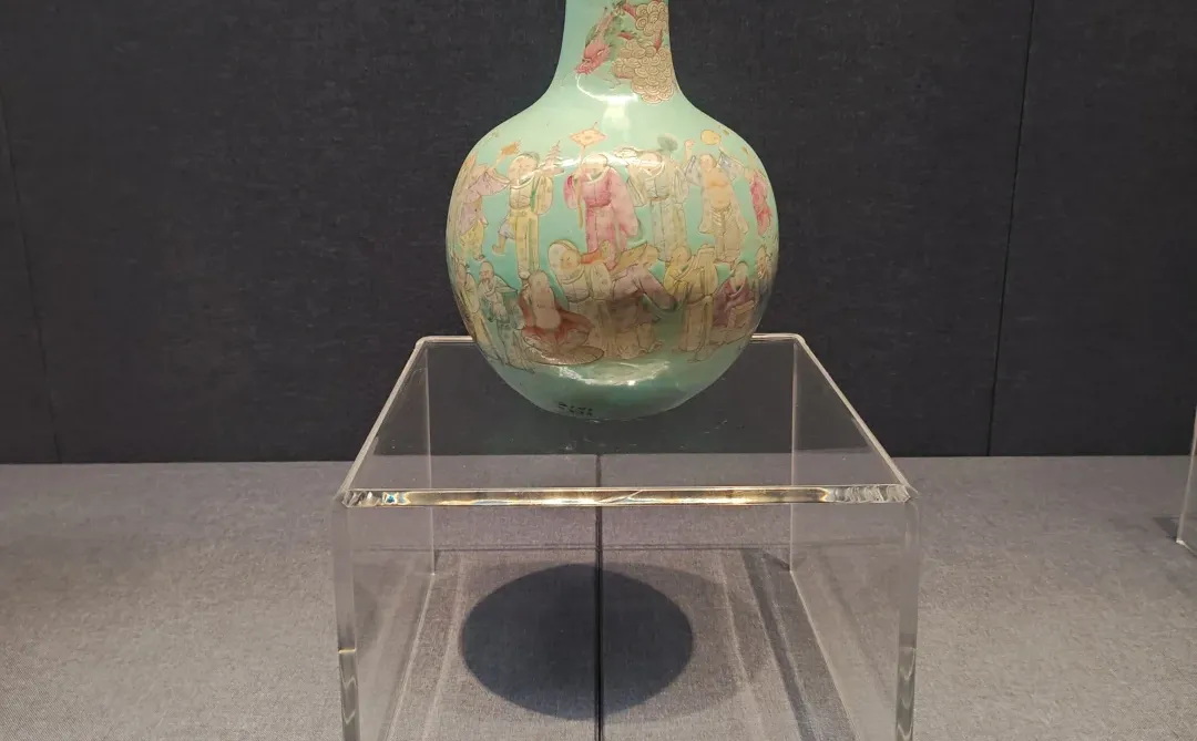 不是?这文物也太先进了吧