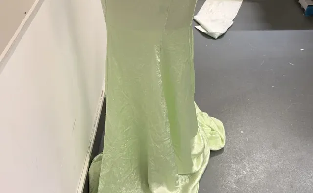 醋酸裙子做完歪了怎么补救！