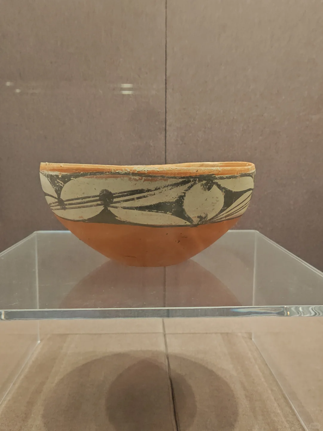 不是?这文物也太先进了吧