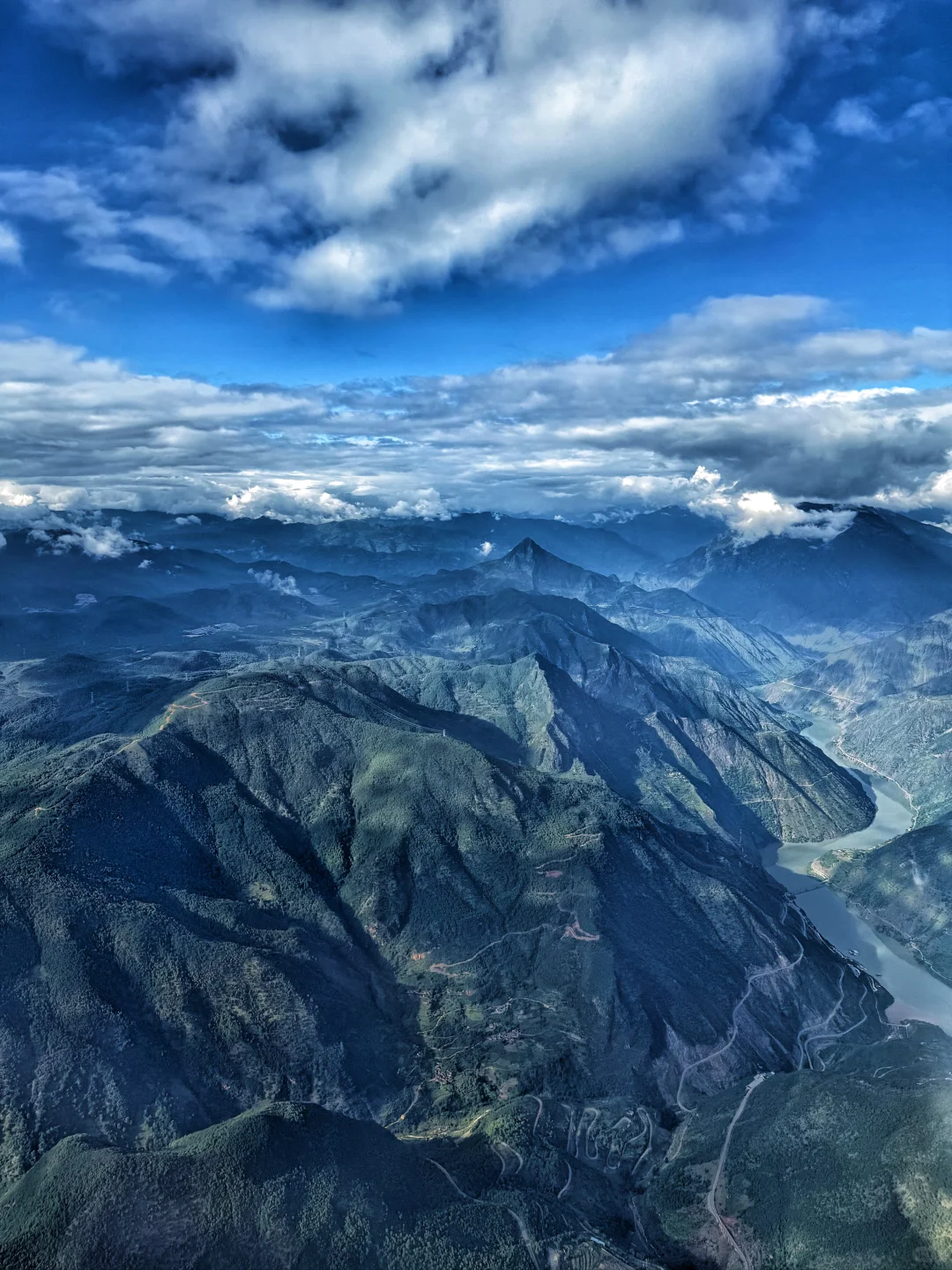 蛤？护肤行业要转情绪护肤？