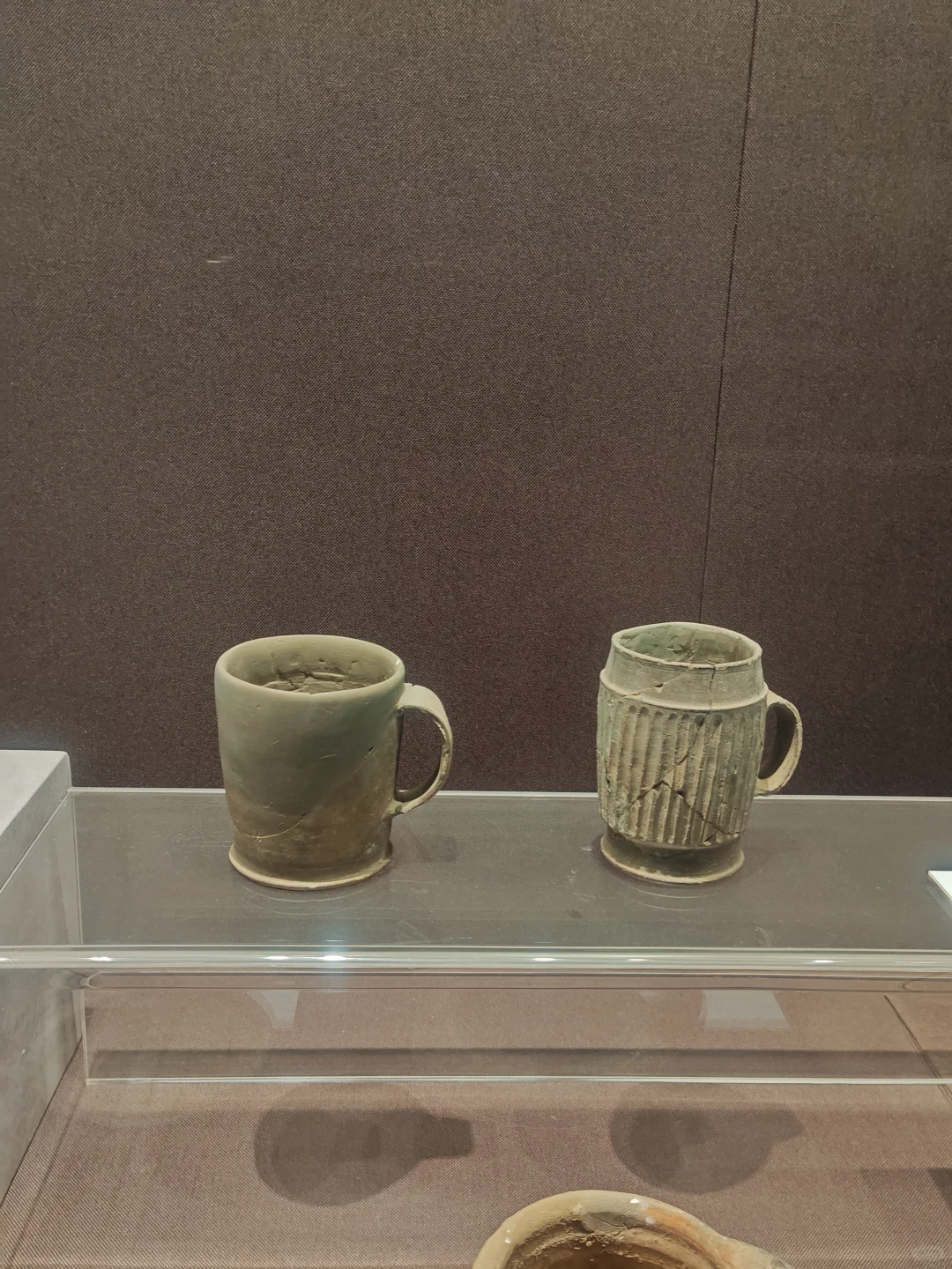 不是?这文物也太先进了吧