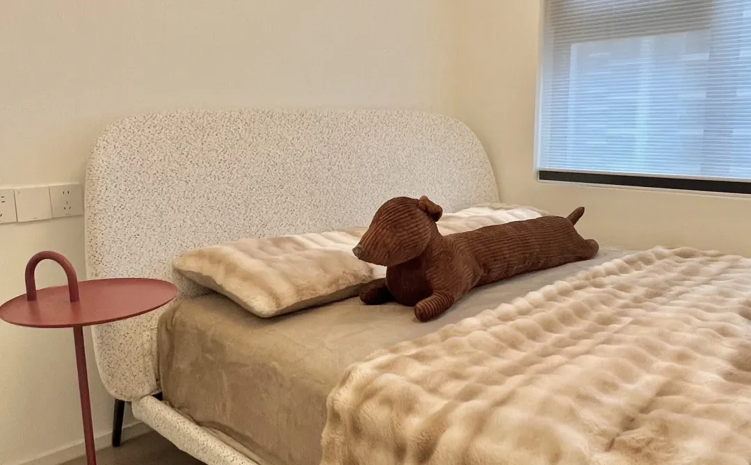 26岁有家了?屁点大