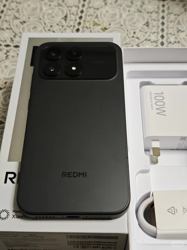 给父母买的手机质感比我的都好