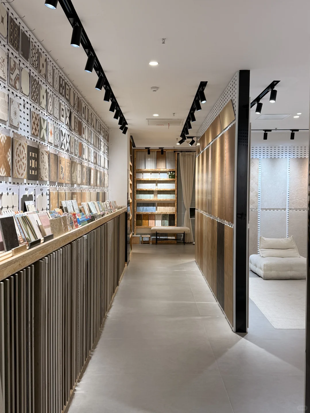 成都宝藏瓷砖店！实体店的服务，网购的价格⚡️