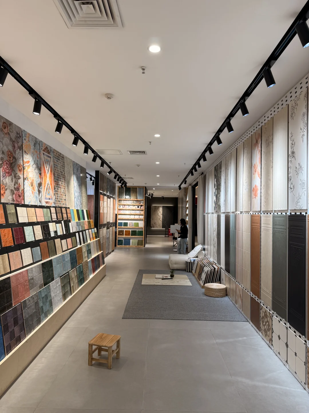 成都宝藏瓷砖店！实体店的服务，网购的价格⚡️